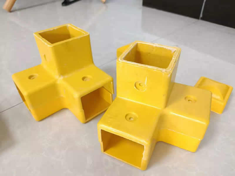 3-way 90 degree FRP handrail fitting